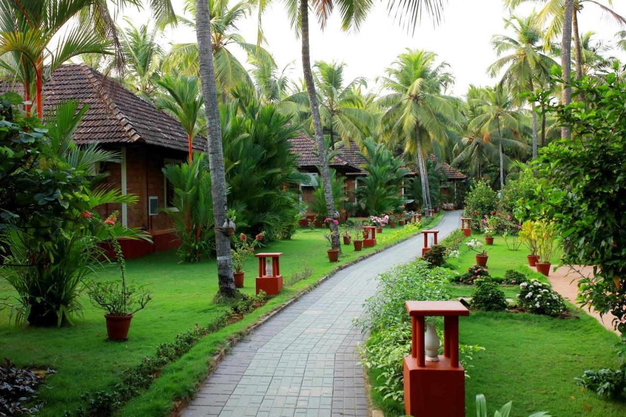 The Nattika Beach Resort Thrissur Exterior foto